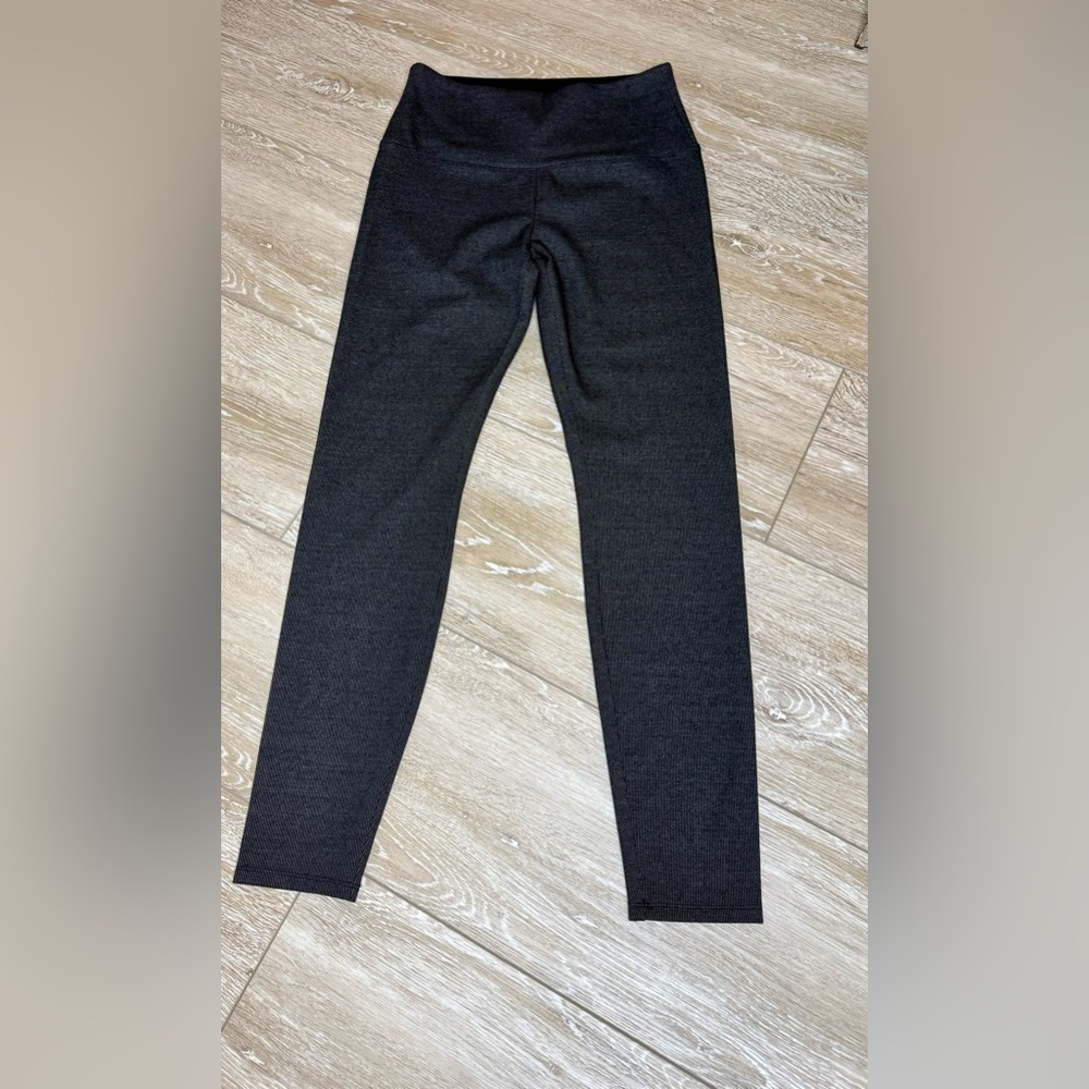 NWOT Lysse New York Charcoal Gray High-Waisted Leggings - Picture 2 of 4